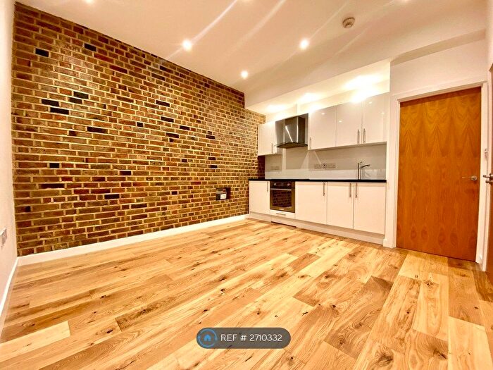 2 Bedroom Flat To Rent In Upper Tachbrook Street, London, SW1V