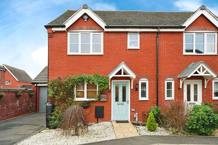 3 Bedroom Semi-Detached House For Sale In Pearmain Drive, Evesham, Worcestershire, WR11