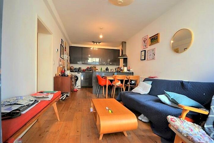 1 Bedroom Flat To Rent In Chalk Farm Road, Camden, NW1