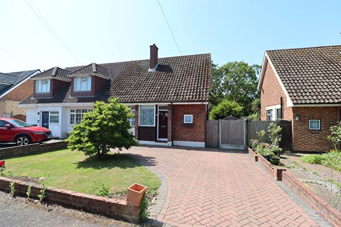 2 Bedroom Semi-Detached House For Sale In Kingswood Crescent, Rayleigh, SS6
