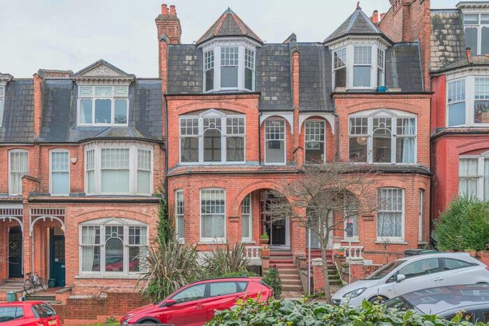 3 Bedroom Duplex To Rent In Hillfield Park, Muswell Hill, London, N10