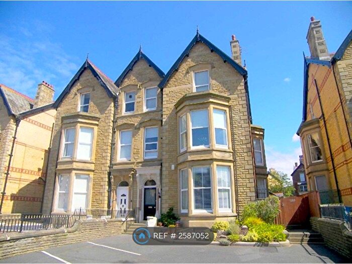 1 Bedroom Flat To Rent In Clifton Drive North, Lytham St. Annes, FY8