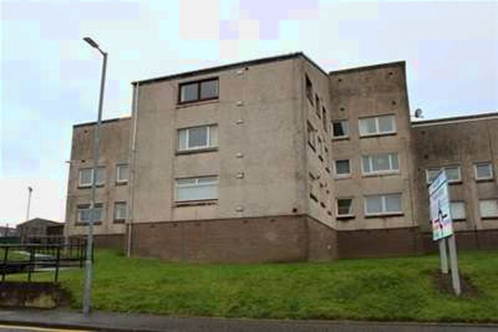 2 Bedroom Flat To Rent In Inchkeith Place, Falkirk, FK1