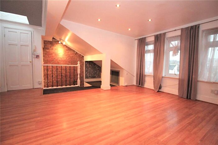 1 Bedroom Flat To Rent In Milton Road, Gravesend, Kent, DA12