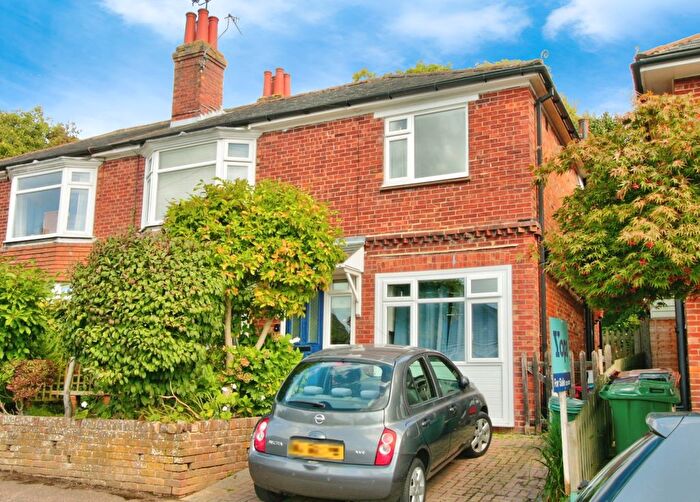 5 Bedroom Semi-Detached House For Sale In Vale Avenue, Tunbridge Wells, TN4