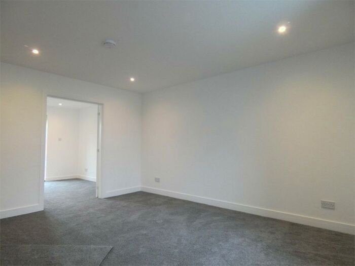 4 Bedroom Terraced House To Rent In Ainsworth Road, Radcliffe, Manchester, M26