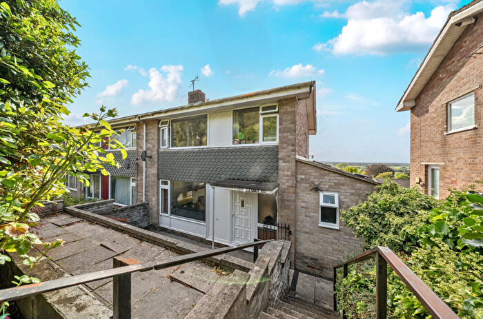 3 Bedroom Semi-Detached House For Sale In Hamlyn Road, Glastonbury, BA6
