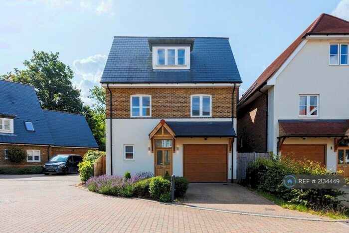 4 Bedroom Detached House To Rent In Chigwell Grange, Chigwell, IG7