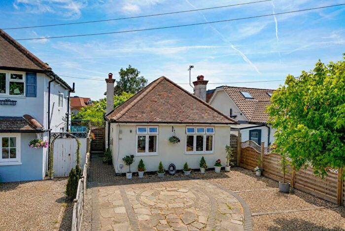 2 Bedroom Detached Bungalow For Sale In Harpenden Lane, Redbourn, AL3