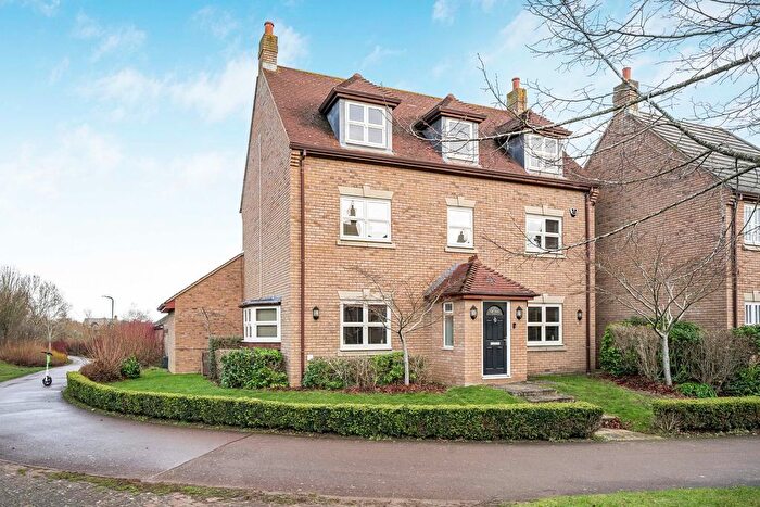 5 Bedroom Detached House For Sale In Wickstead Avenue, Grange Farm, Milton Keynes, MK8