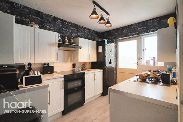 2 Bedroom Bungalow For Sale In Kelston Gardens, Weston-Super-Mare, BS22