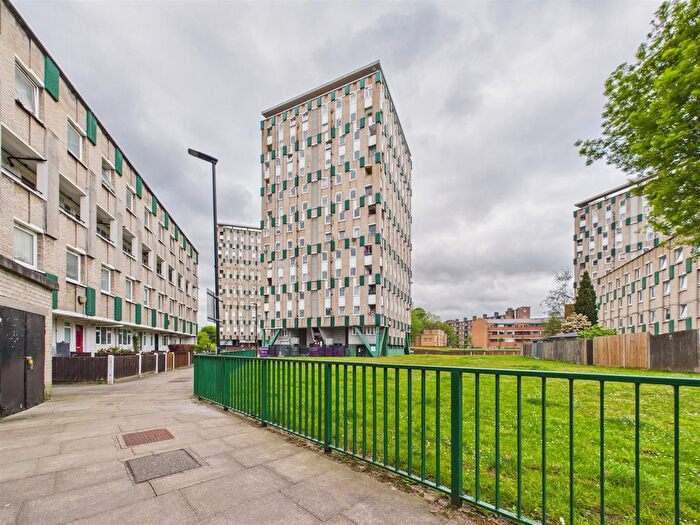 1 Bedroom Flat For Sale In St Giles House, Mace Street, Bethnal Green, E2