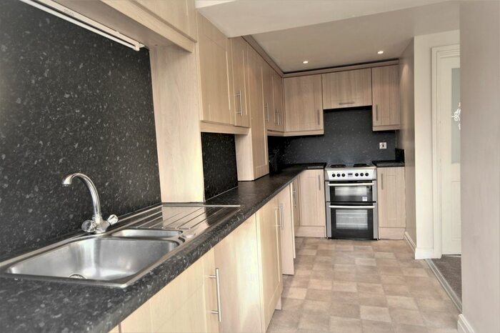 3 Bedroom Semi-Detached House To Rent In Parkfield Avenue, Preston, PR2