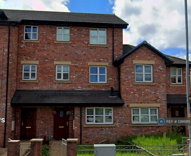 4 Bedroom Terraced House To Rent In Church Mews, Crewe, CW1