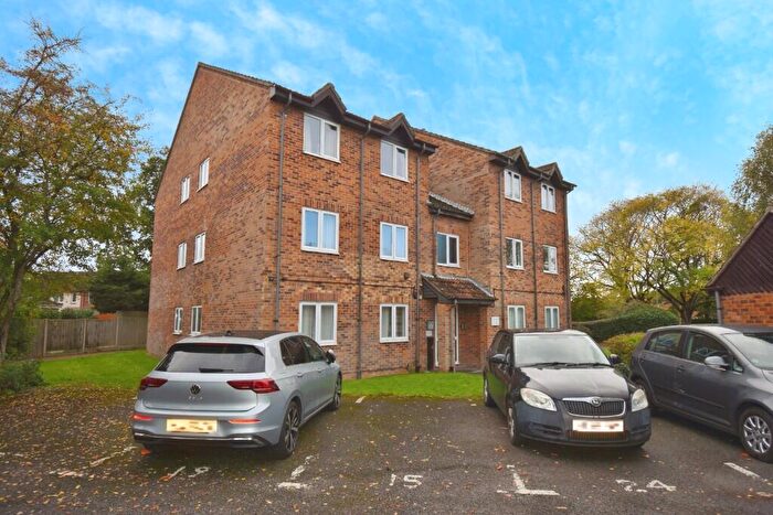 1 Bedroom Flat For Sale In Yarrow Way, SO31