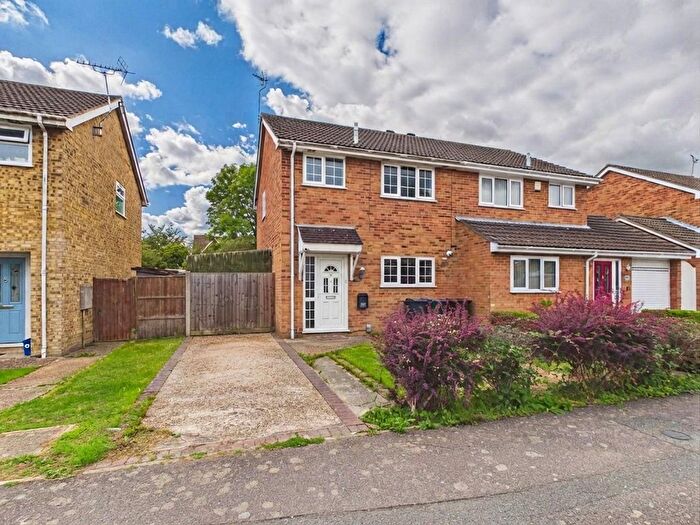 3 Bedroom Semi Detached House For Sale In Southbourne, Ashford, TN23