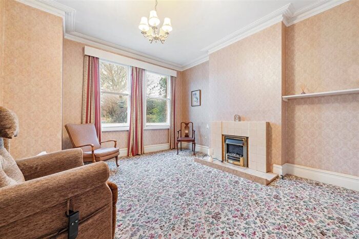 4 Bedroom Semi-detached House For Sale In Reddons Road, Beckenham, Kent, BR3