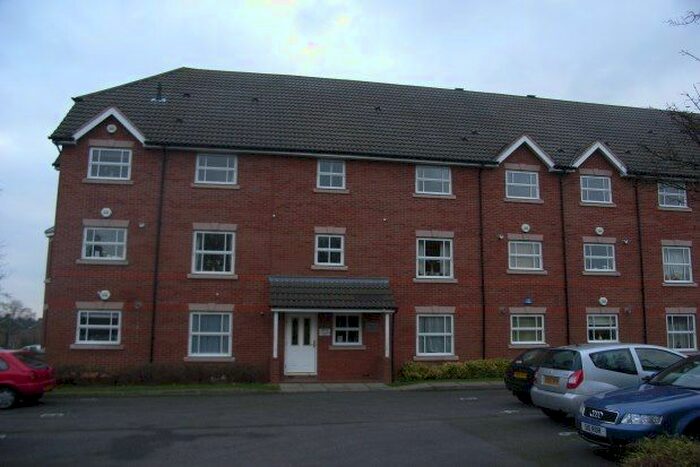 2 Bedroom Flat To Rent In Gunner Grove, Sutton Coldfield, B75