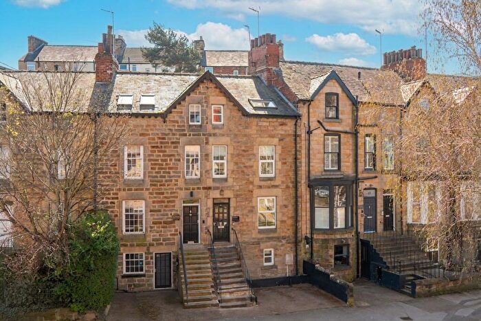 3 Bedroom Terraced House For Sale In Strawberry Dale Avenue, Harrogate, HG1