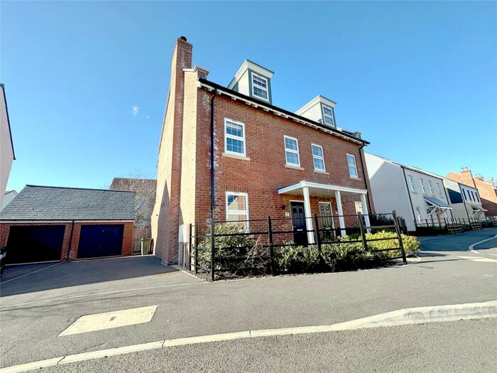 3 Bedroom Semi-Detached House To Rent In Exeter, Devon, EX2