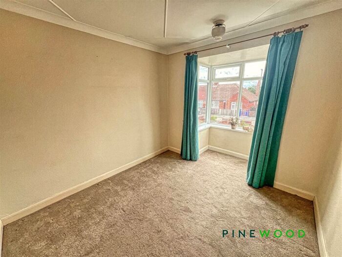 2 Bedroom Detached Bungalow For Sale In Eyre Street, Creswell, Worksop, S80