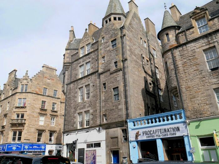 2 Bedroom Flat To Rent In St Marys Street, Royal Mile, Edinburgh, EH1