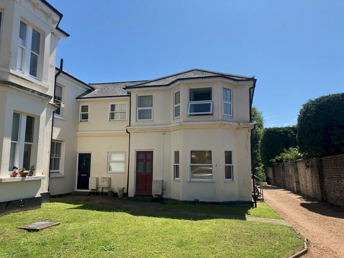 1 Bedroom Flat To Rent In St. Michaels Road, Worthing, BN11