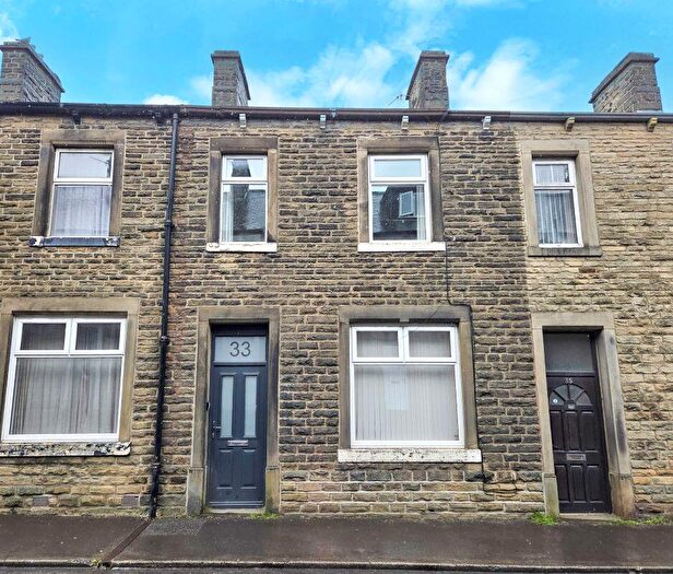 3 Bedroom Terraced House For Sale In Essex Street, Barnoldswick, BB18