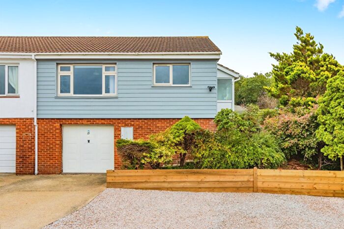 3 Bedroom Semi-detached Bungalow For Sale In Westleat Avenue, Paignton, TQ3