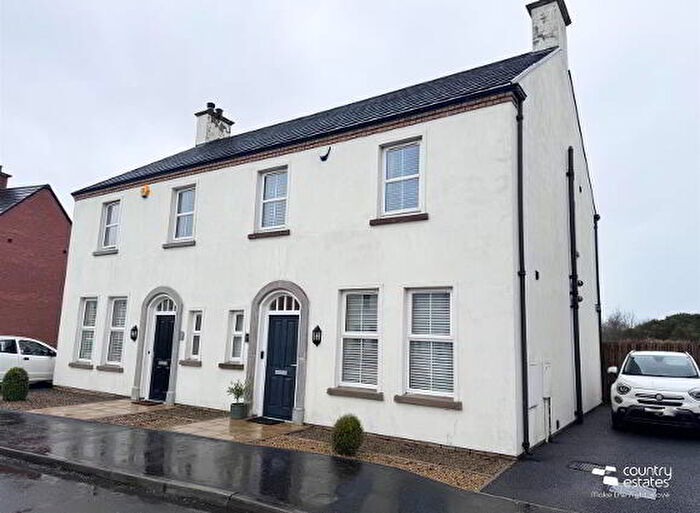 3 Bedroom Semi-Detached House For Sale In Readers Avenue, Ballyclare, BT39
