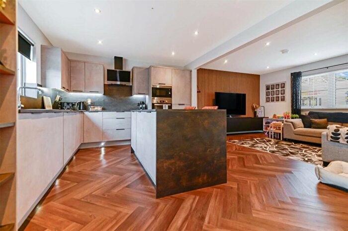 3 Bedroom Detached House For Sale In Main Street, Coaltown Of Balgonie, Glenrothes, Fife, KY7