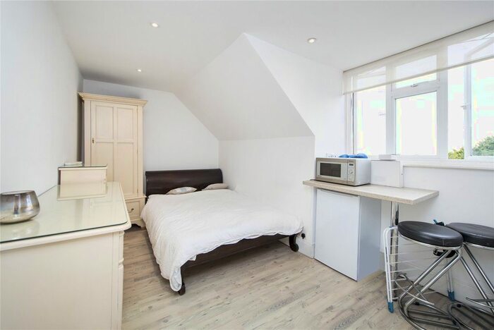 Studio To Rent In Frognal, Hampstead, NW3