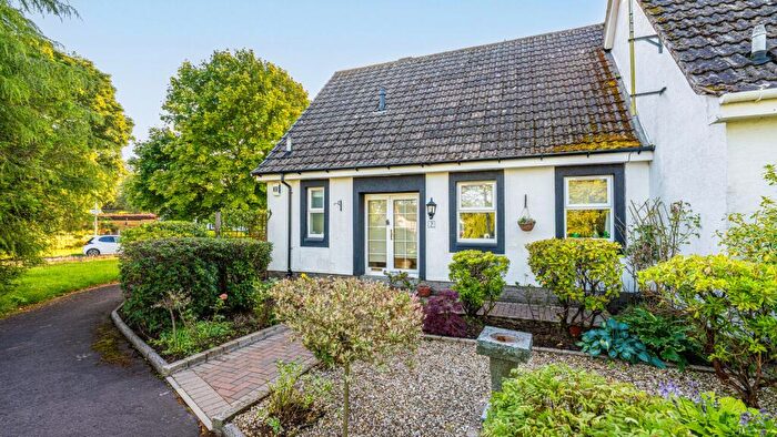 3 Bedroom End Of Terrace House For Sale In Cameron Crescent, Carmunnock, G76