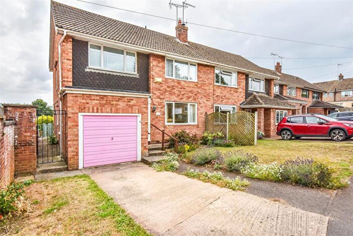 3 Bedroom Semi-Detached House For Sale In Dryleaze, Wotton-Under-Edge, GL12