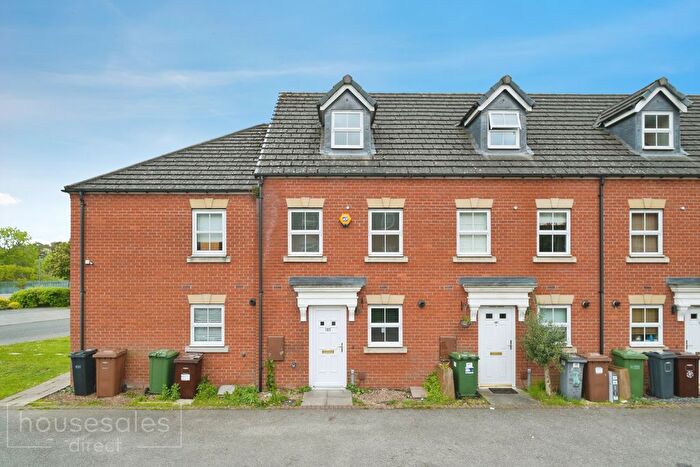 3 Bedroom Terraced House For Sale In Wharf Lane, Solihull, B91
