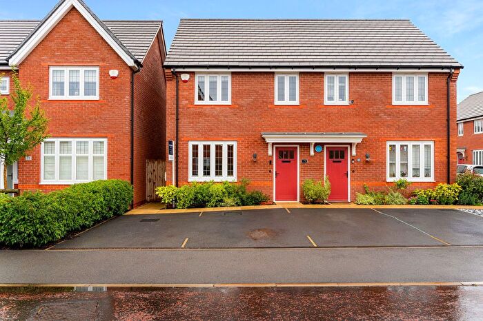 3 Bedroom Semi-detached House For Sale In Thompson Farm Meadow, Lowton, WA3