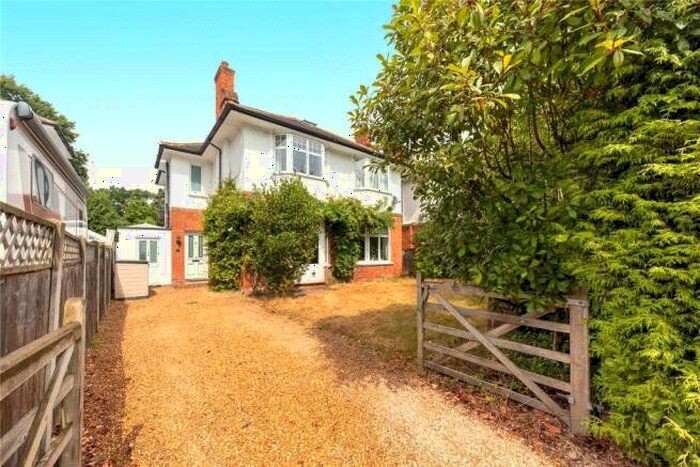 5 Bedroom Detached House To Rent In Bath Road, Camberley, Surrey, GU15