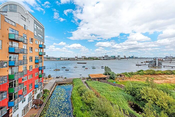 2 Bedroom Flat To Rent In Maurer Court, Renaissance Walk, SE10