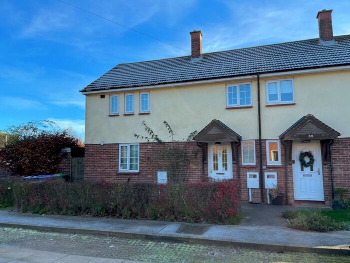 3 Bedroom Semi-Detached House To Rent In Devonshire Road, Scampton, LN1