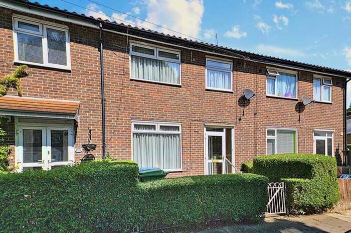 3 Bedroom House To Rent In Manister Road, London, SE2