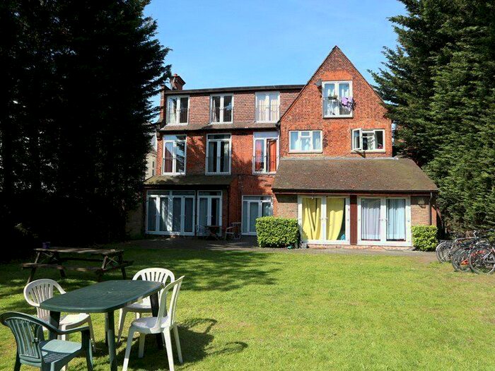 1 Bedroom Flat To Rent In Oaktree House, North Ealing, London, W5