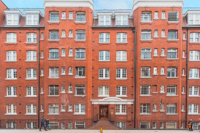 1 Bedroom Flat To Rent In Tavistock Place, London, WC1H