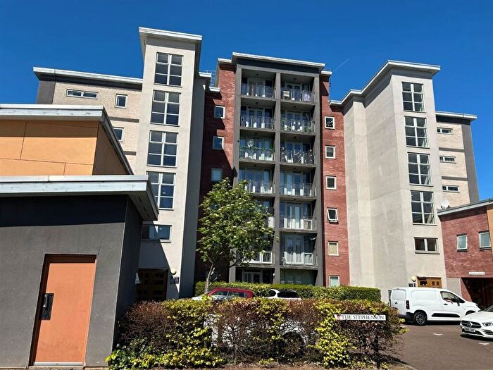 2 Bedroom Flat For Sale In North Side, Gateshead, NE8