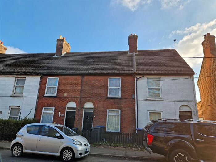 2 Bedroom Property To Rent In Island Road, Sturry - Ref, CT2