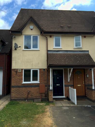 2 Bedroom Semi-Detached House To Rent In Kerswell Drive, Monkspath, B90