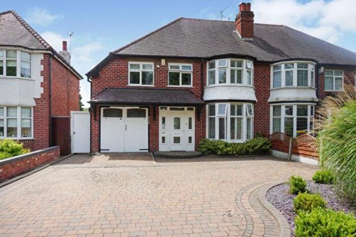 4 Bedroom Semi-Detached House To Rent In Chester Road, Castle Bromwich, Birmingham, B36