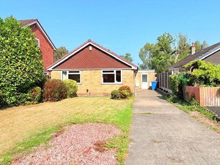 4 Bedroom Bungalow For Sale In Troutbeck Road, Gatley, Cheadle, Greater Manchester, SK8