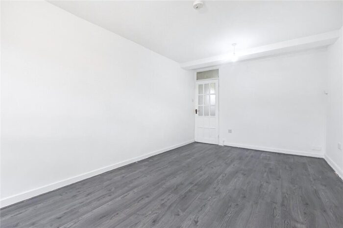 2 Bedroom Terraced House To Rent In Mellington Court, Benthal Road, London, N16