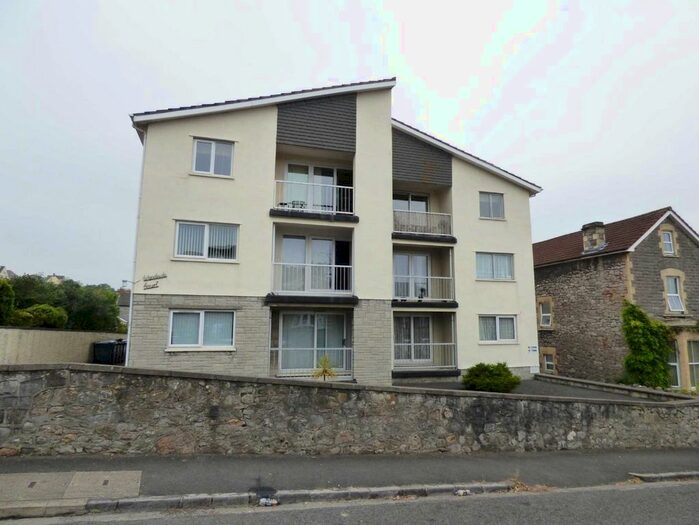 2 Bedroom Flat To Rent In Manor Road, Weston-Super-Mare, BS23