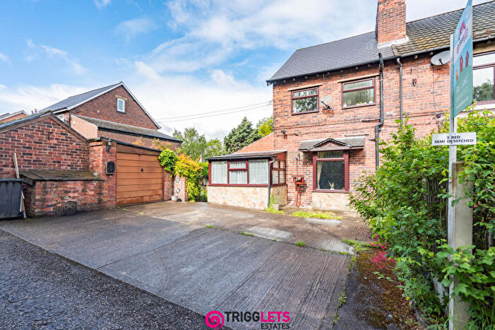 3 Bedroom Semi-Detached House For Sale In Shortwood Villas, Hoyland, S74